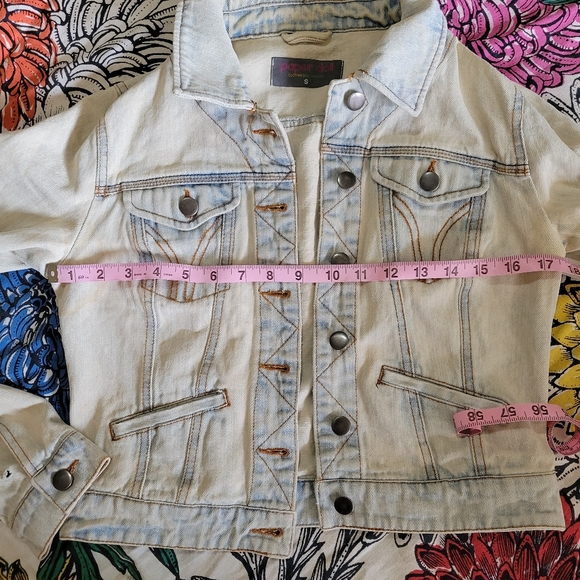 Paper Doll cropped Y2k Jean jacket, size S - Picture 5 of 9